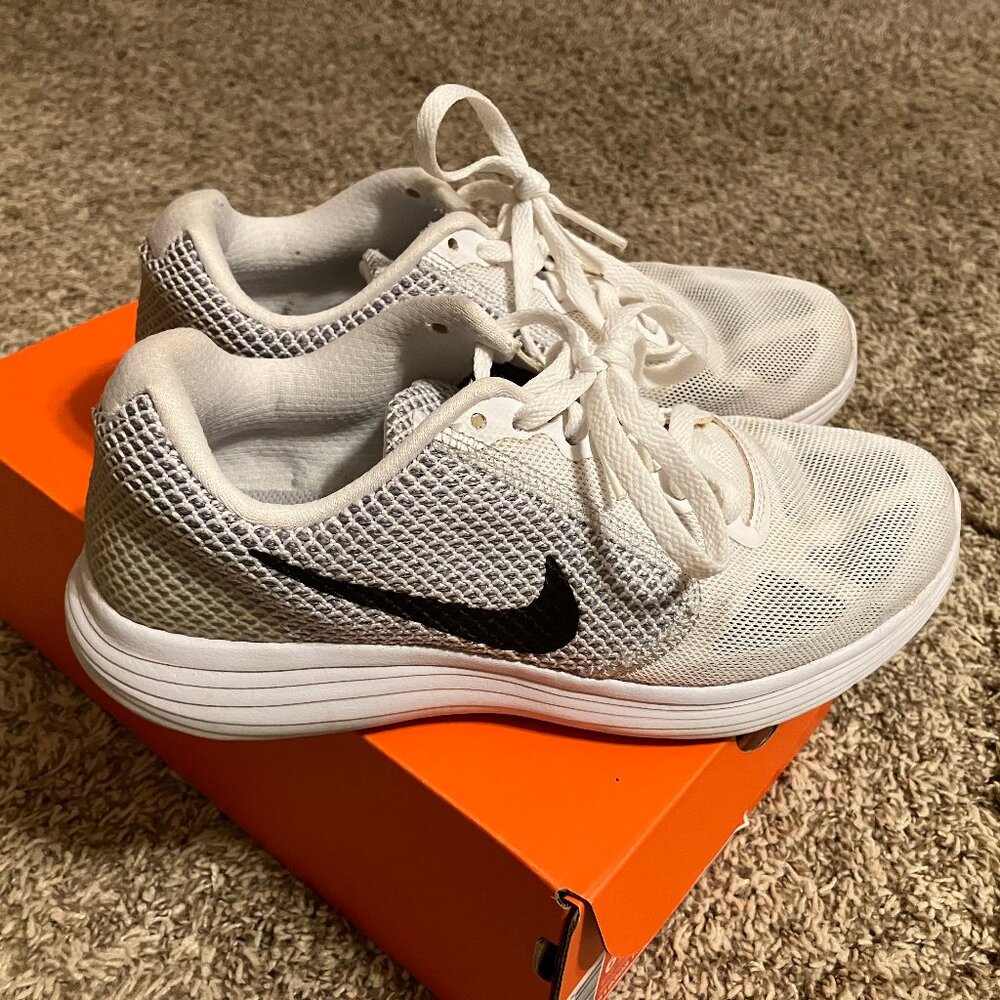Nike revolution 3 Running Shoes